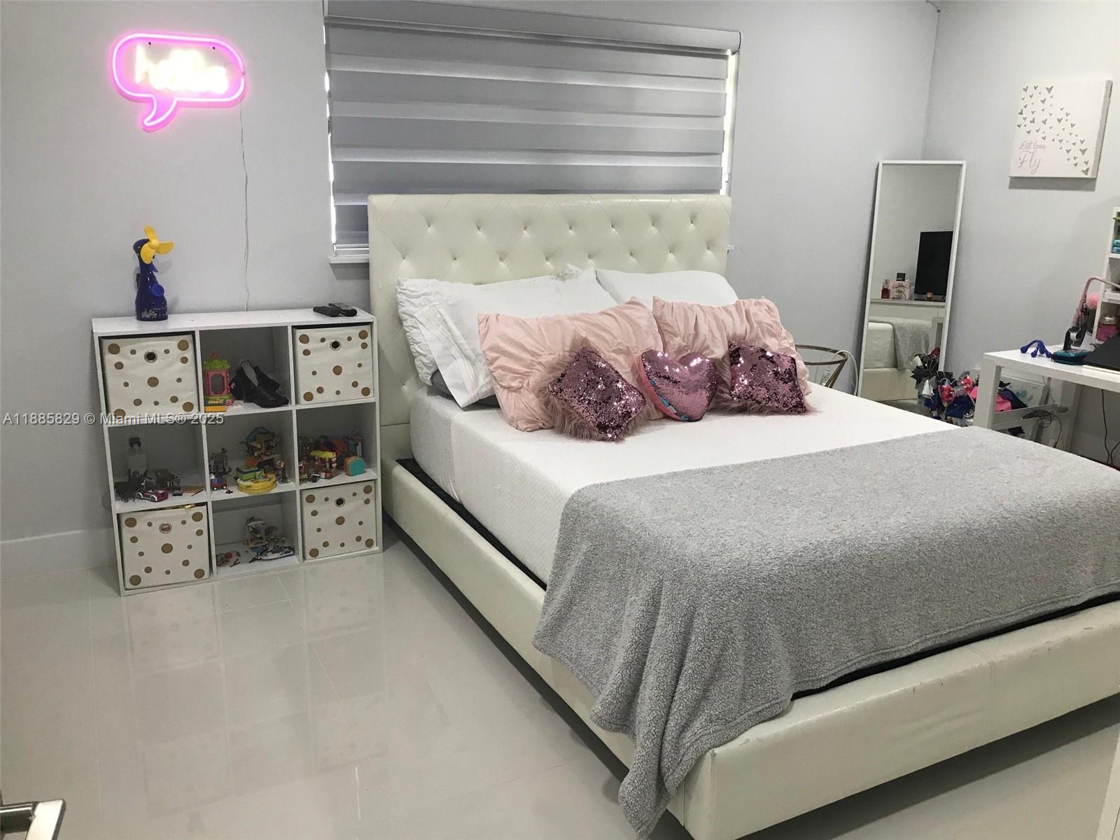 CAROL CITY - Residential