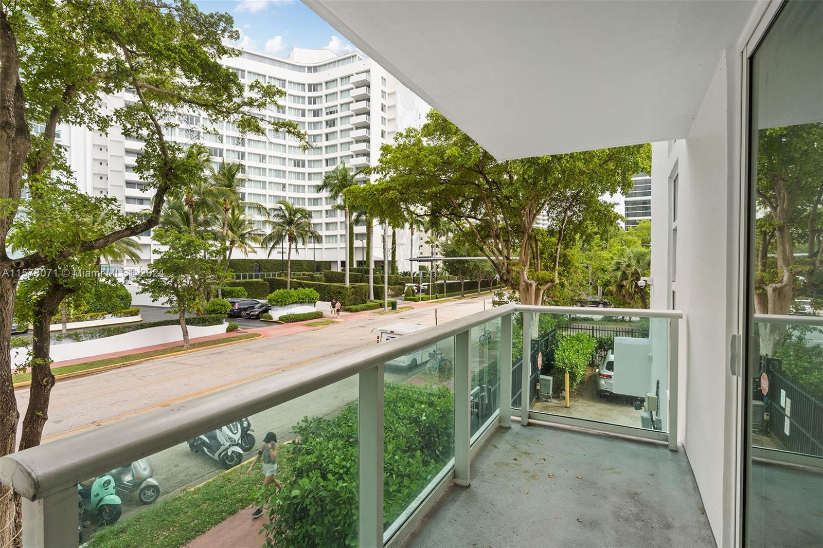 Rental Property at 1035 West Ave 201, Miami Beach, Miami-Dade County, Florida - Bedrooms: 2 
Bathrooms: 2  - $3,800 MO.