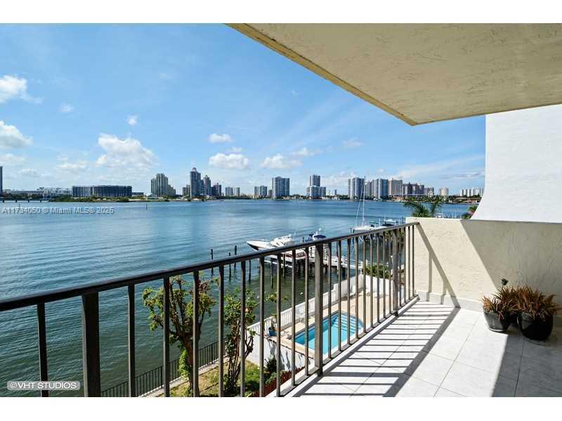 Property for Sale at 17878 N Bay Rd 307, Sunny Isles Beach, Miami-Dade County, Florida - Bedrooms: 2 
Bathrooms: 2  - $449,000