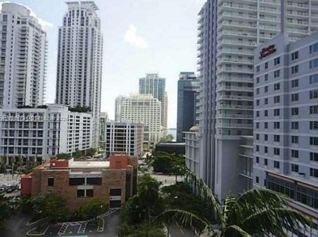 THE AXIS ON BRICKELL COND - Residential Lease