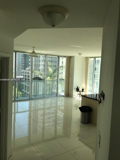 THE AXIS ON BRICKELL COND - Residential Lease