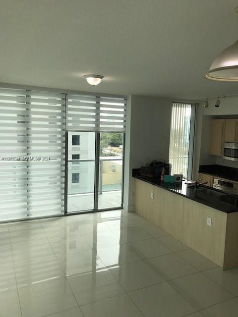 THE AXIS ON BRICKELL COND - Residential Lease