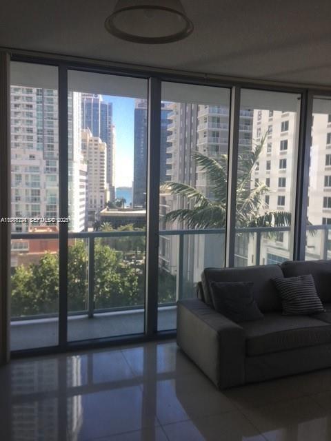 THE AXIS ON BRICKELL COND - Residential Lease