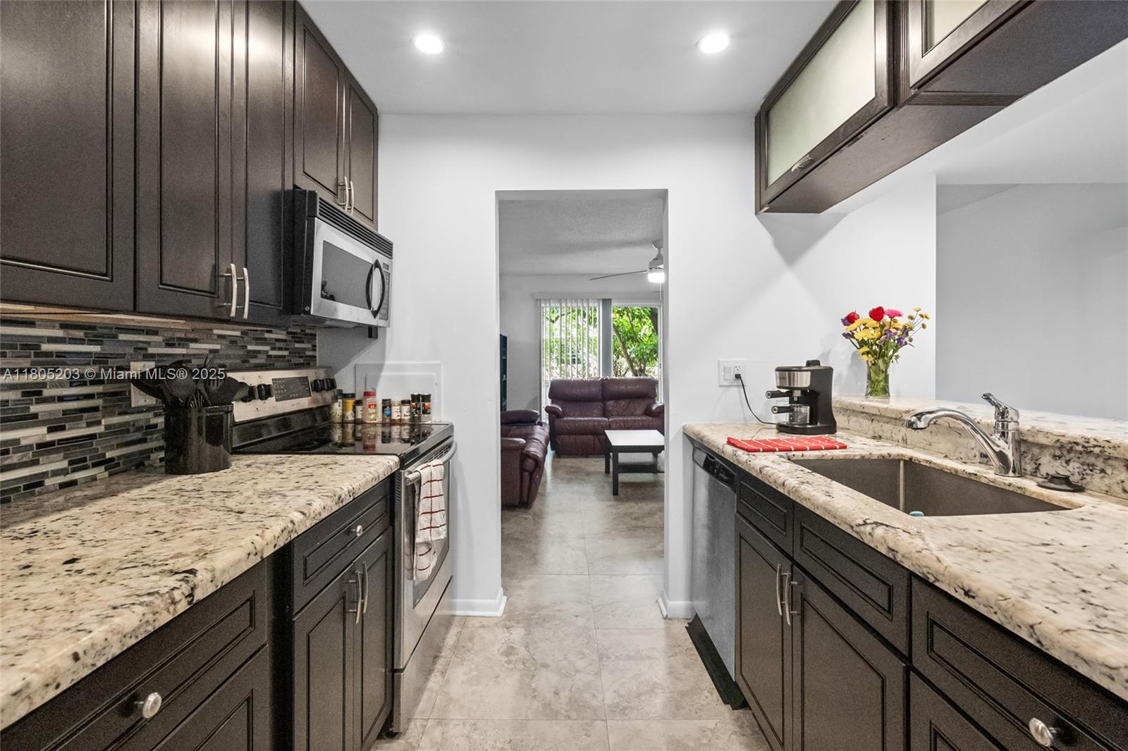 10772 La Placida Dr 7-203