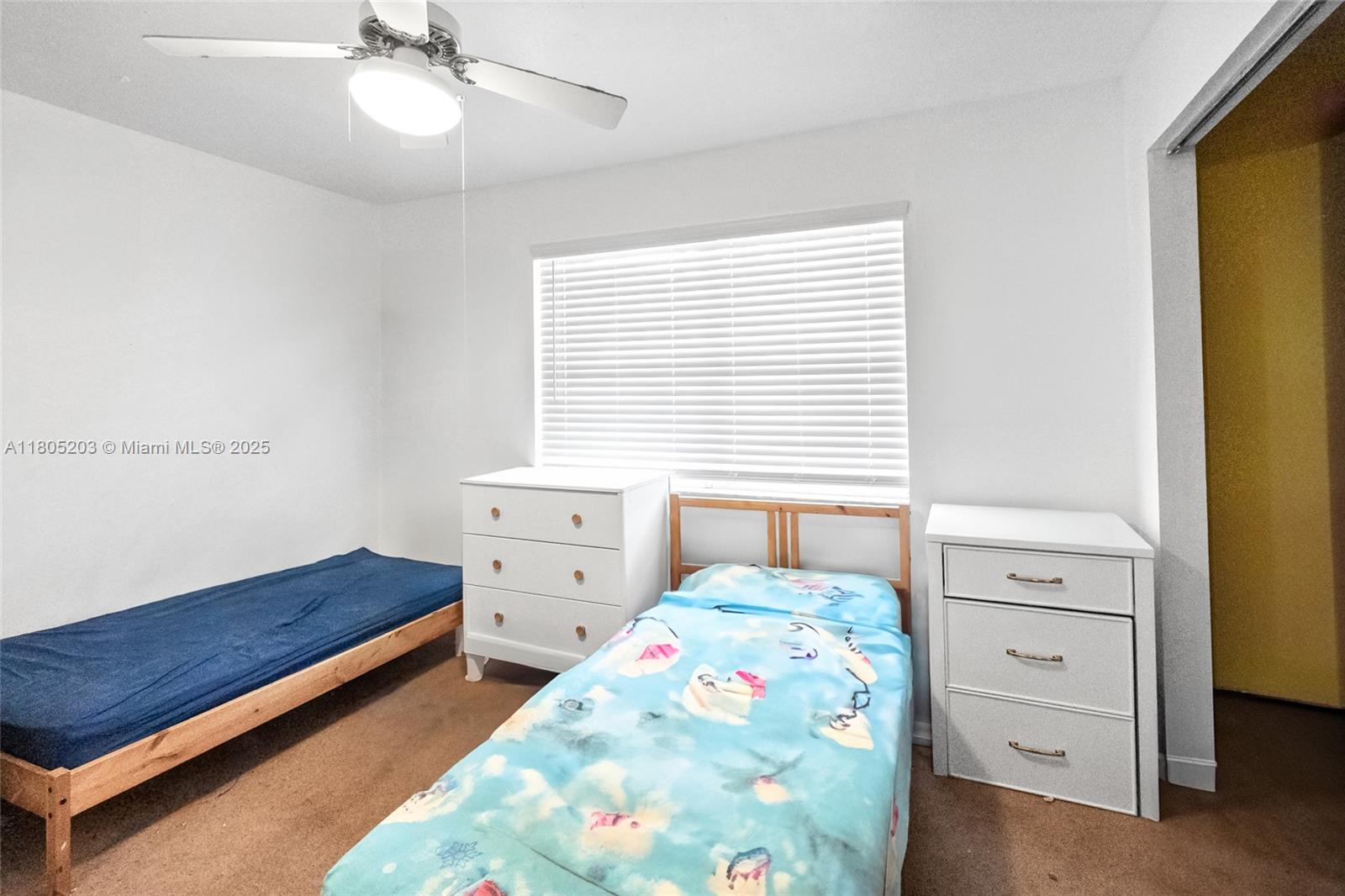 LA PLACIDA SECTION 1 COND - Residential