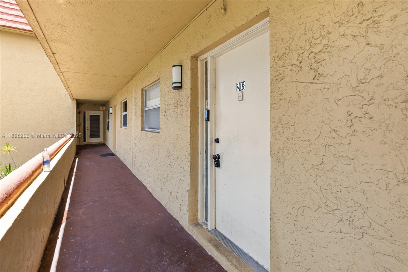 LA PLACIDA SECTION 1 COND - Residential