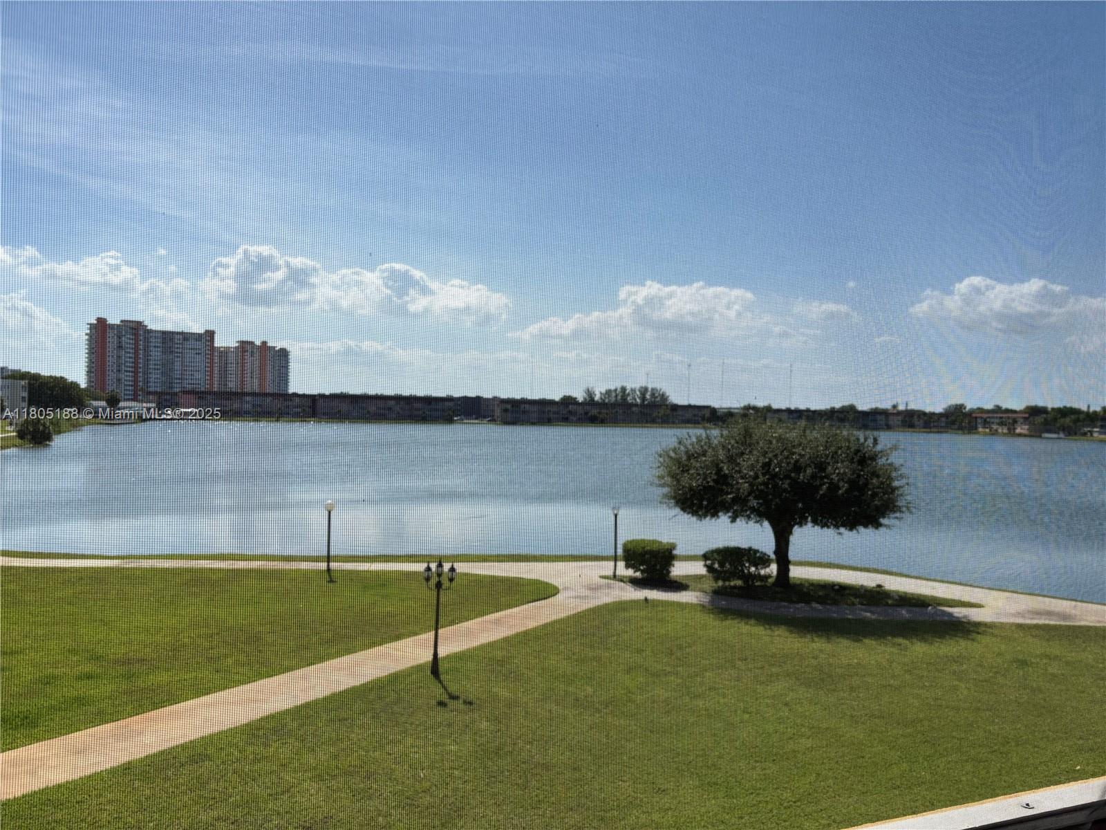 Address Not Disclosed, Miami, Broward County, Florida - 2 Bedrooms  
1 Bathrooms - 