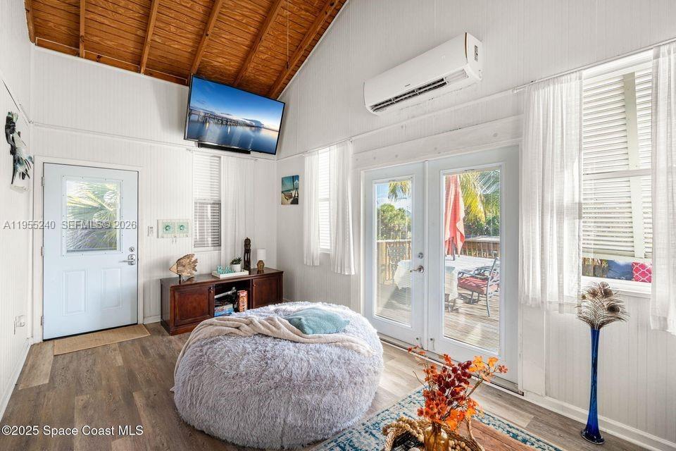 V I P Vacation Island - Residential