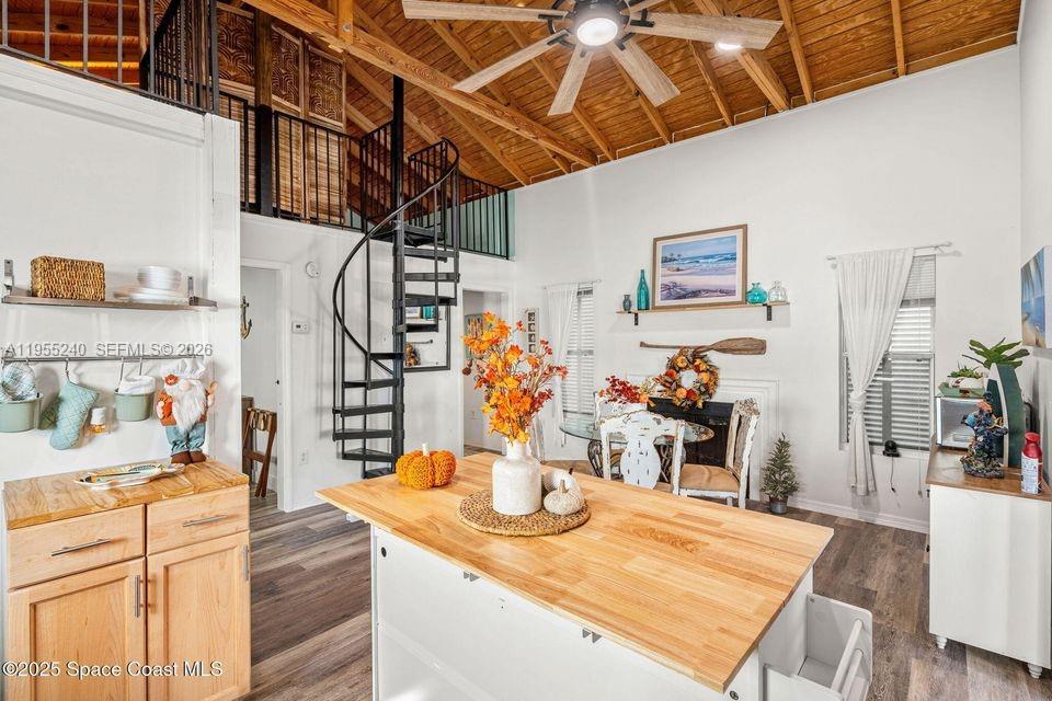 V I P Vacation Island - Residential