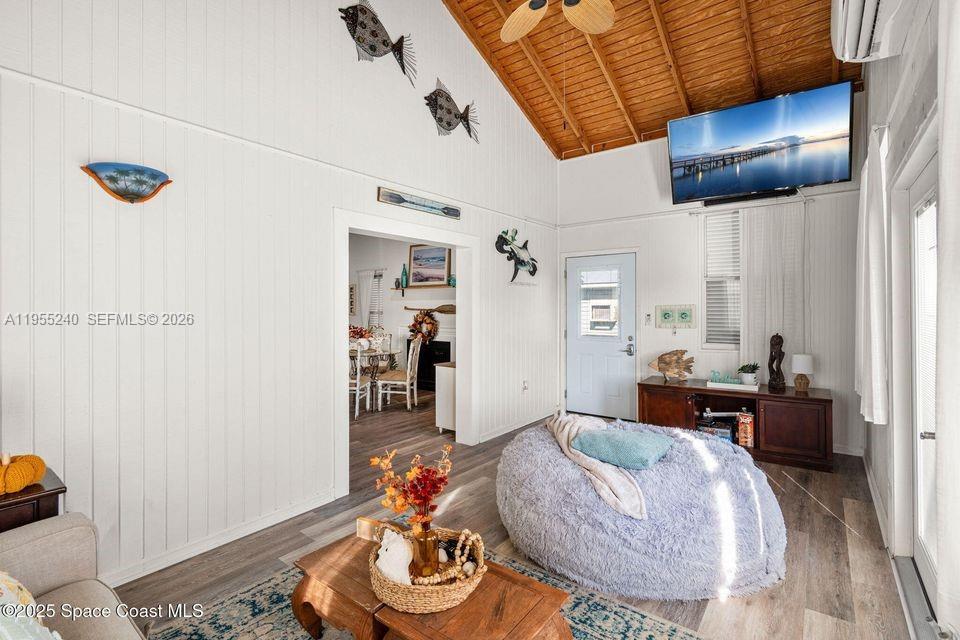 V I P Vacation Island - Residential