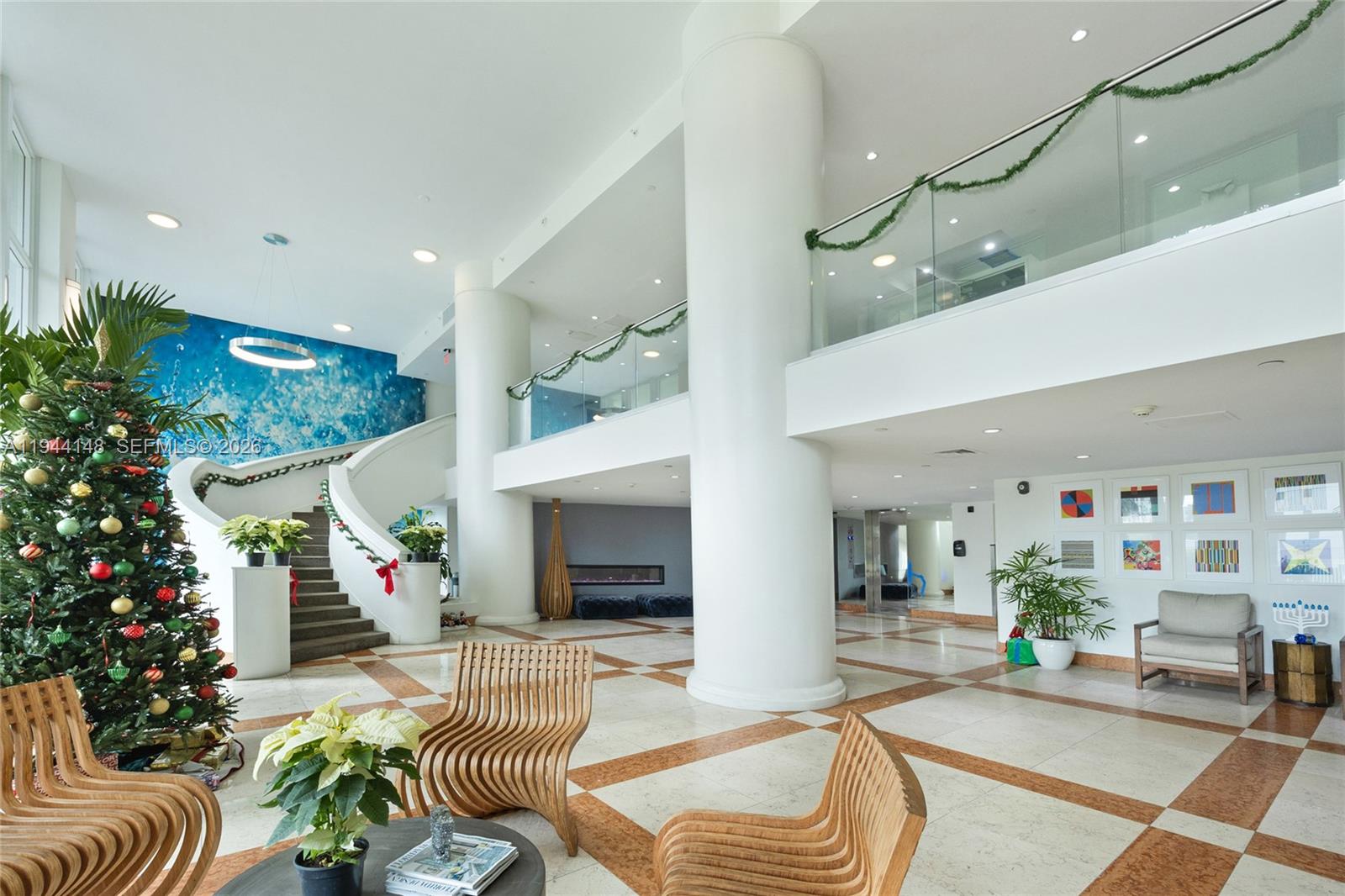 ISLAND POINTE CONDO - Residential