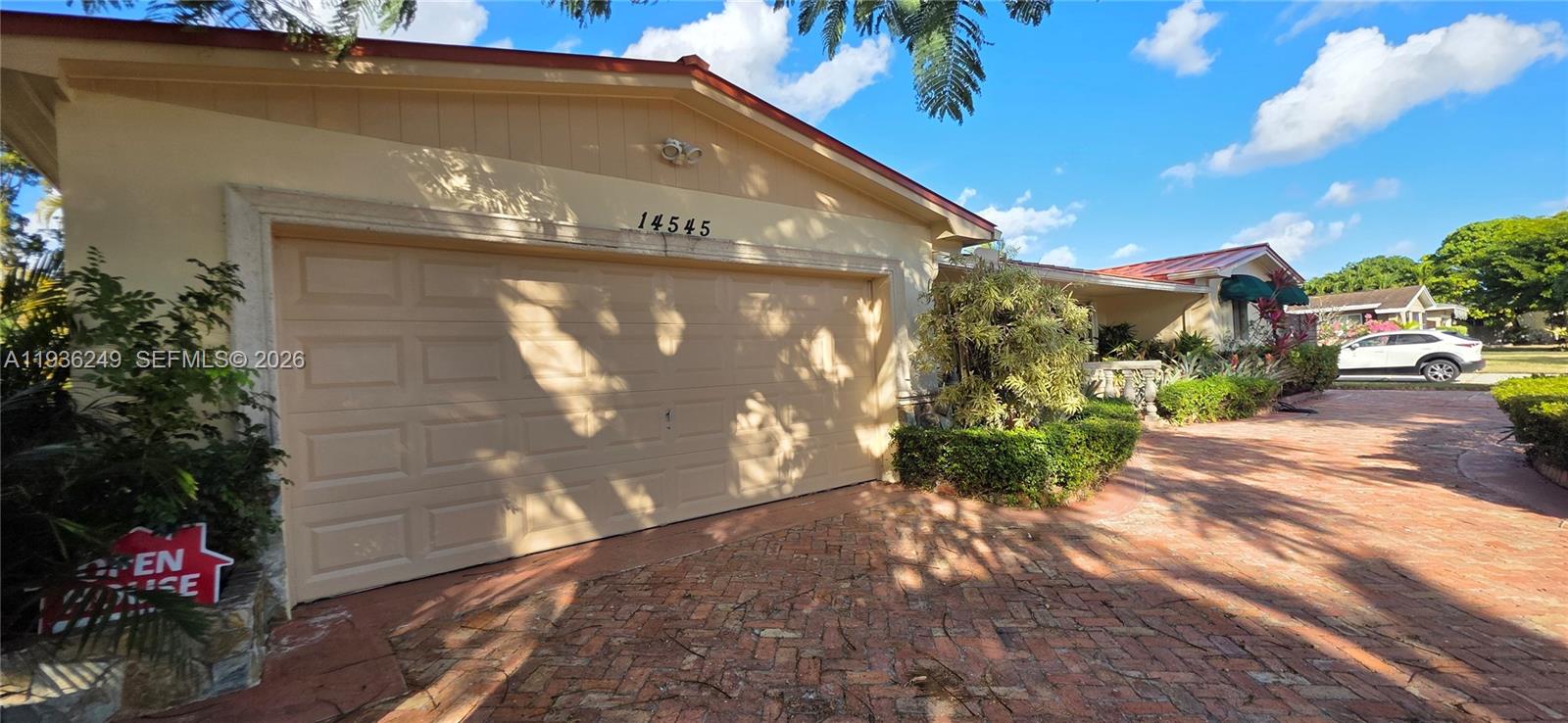 KENDALE LAKES SEC EIGHT - Residential