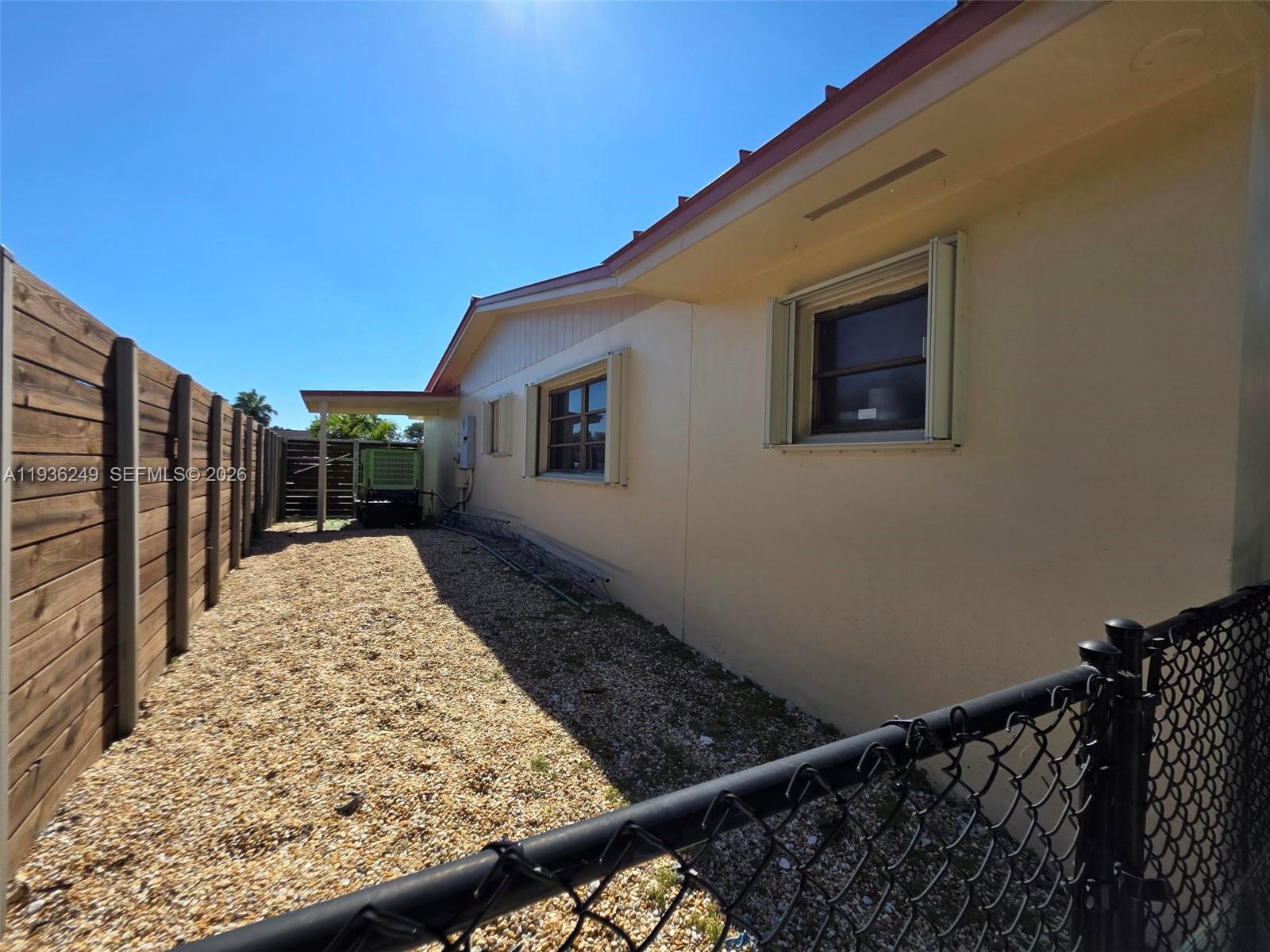 KENDALE LAKES SEC EIGHT - Residential