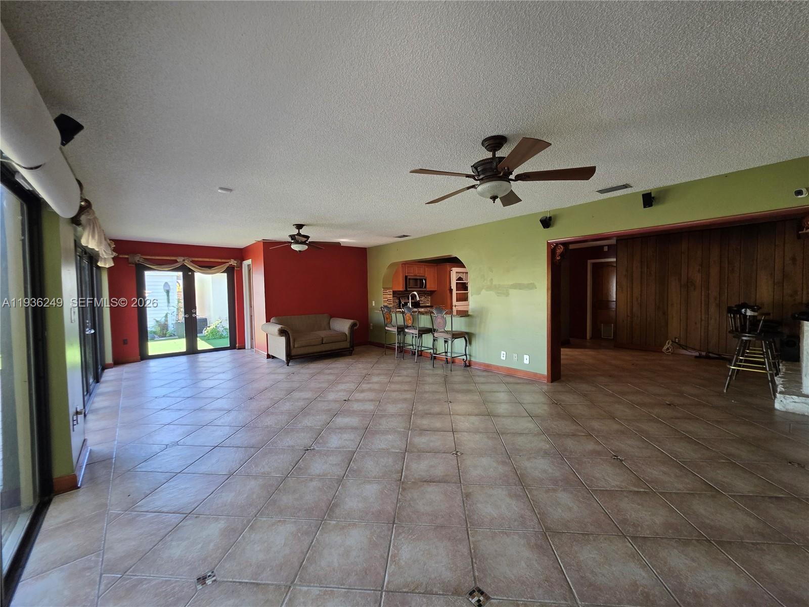 KENDALE LAKES SEC EIGHT - Residential