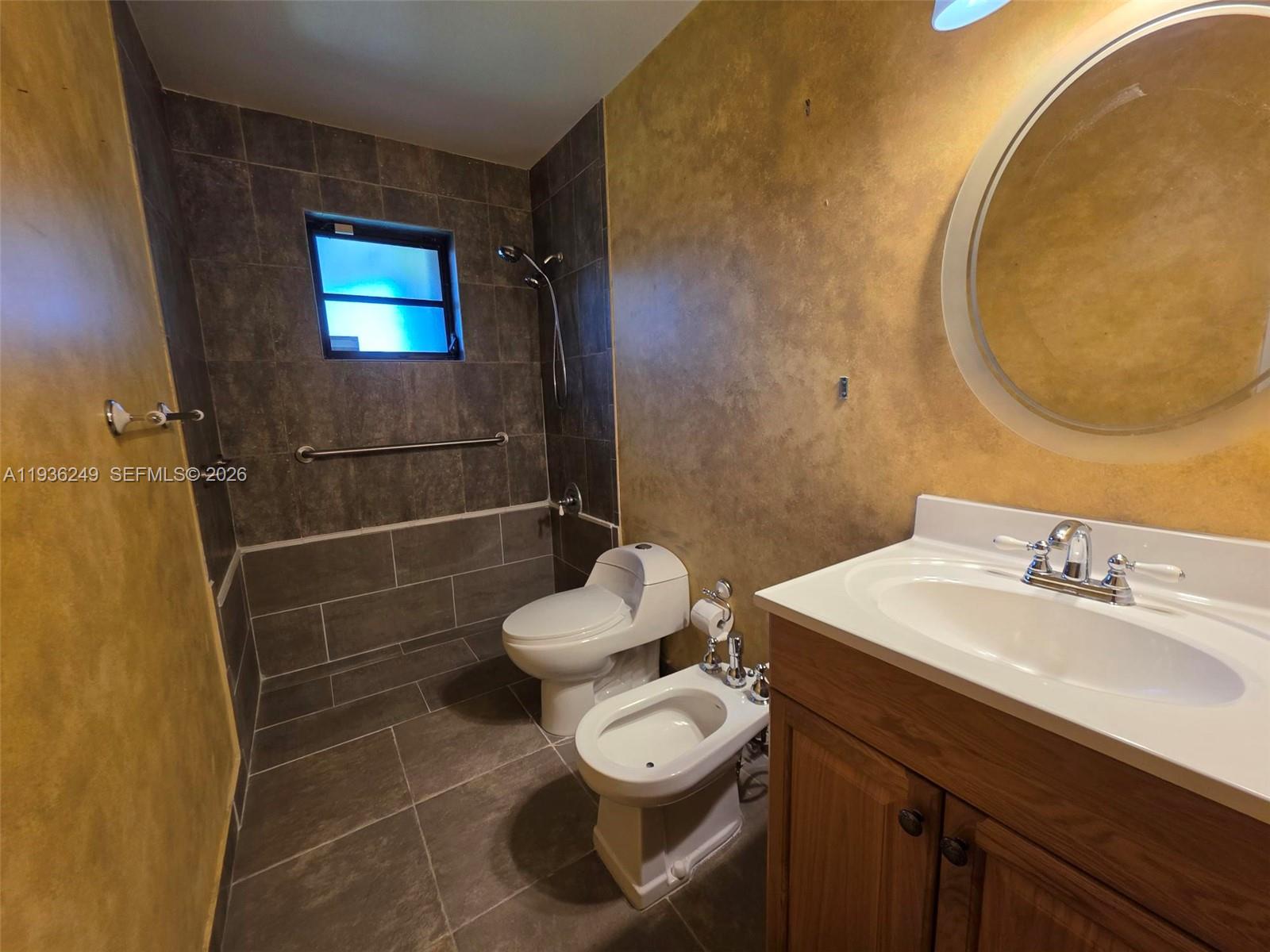 KENDALE LAKES SEC EIGHT - Residential