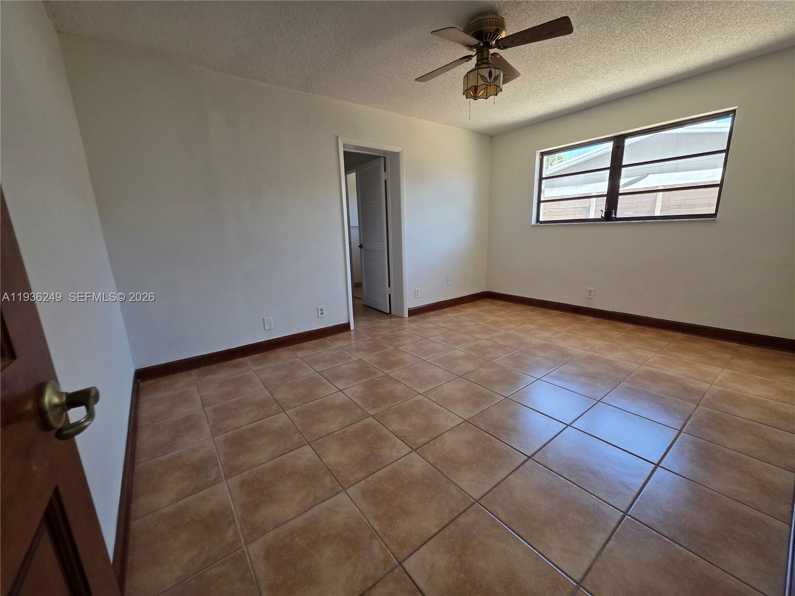 KENDALE LAKES SEC EIGHT - Residential