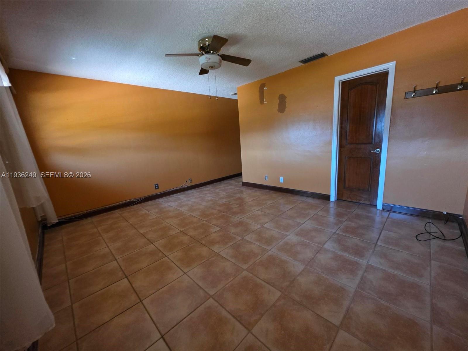 KENDALE LAKES SEC EIGHT - Residential