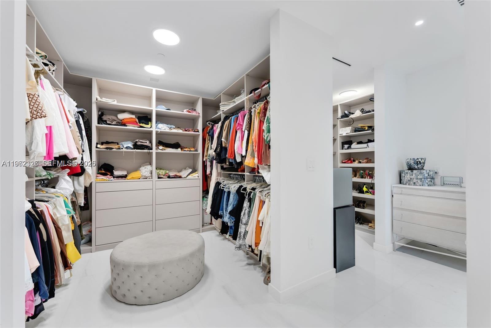 Aston Marin Residences - Residential