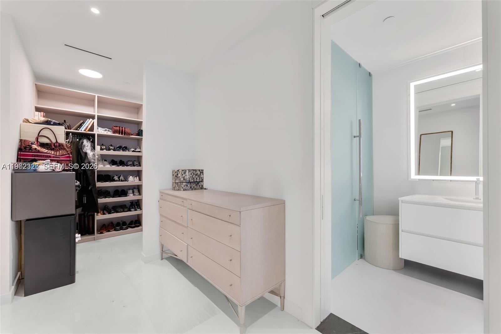 Aston Marin Residences - Residential