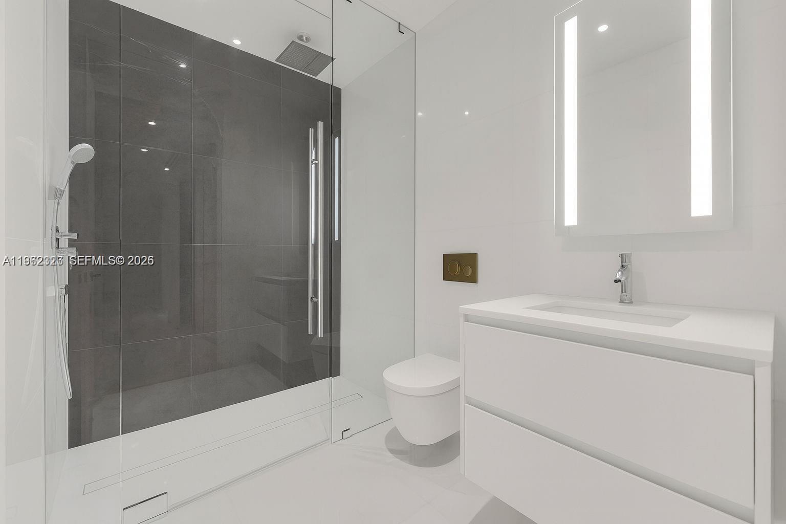 Aston Marin Residences - Residential