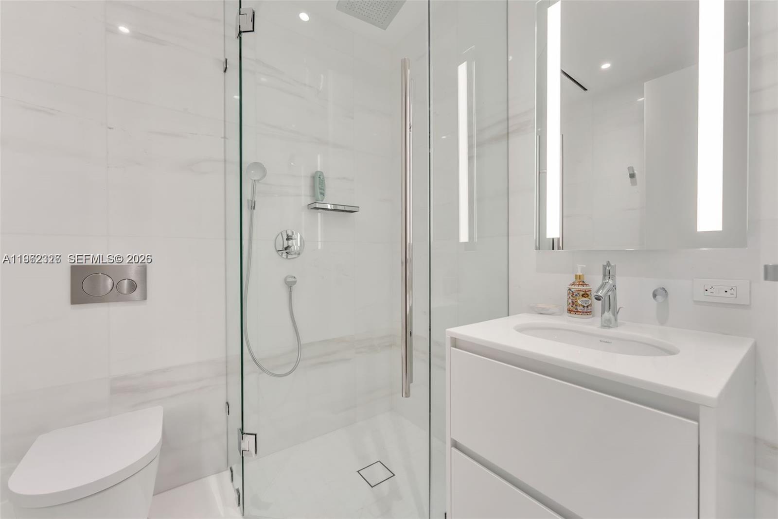 Aston Marin Residences - Residential