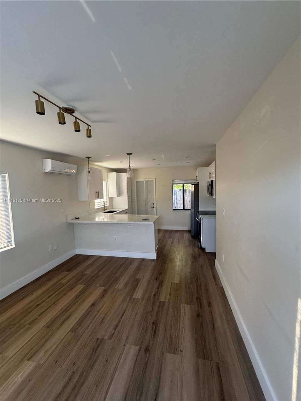 Photo of 1116 NE 15th Ave #1-2, Fort Lauderdale, FL 33304 (MLS # A11912125)