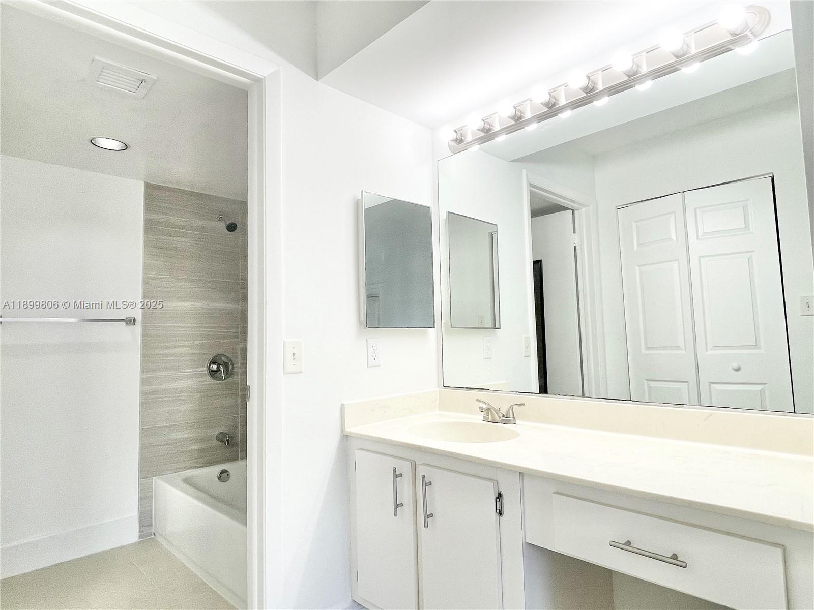 PARC VISTA CONDO - Residential Lease