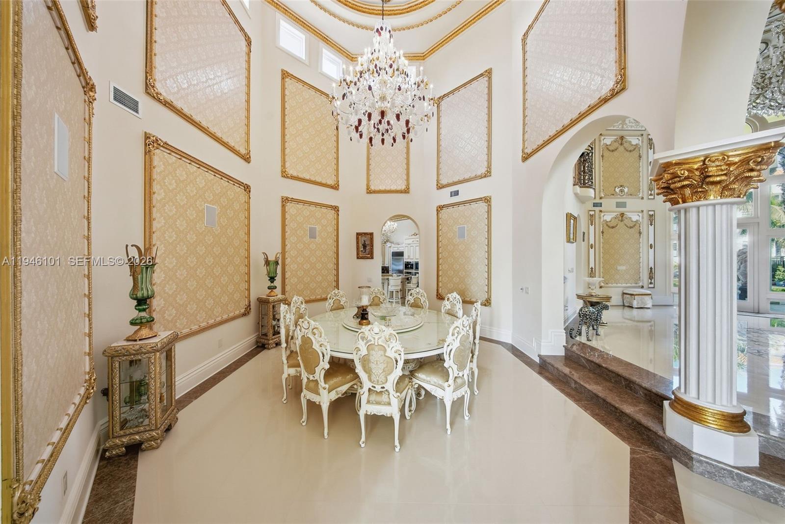 GOLDEN BEACH SEC F - Residential