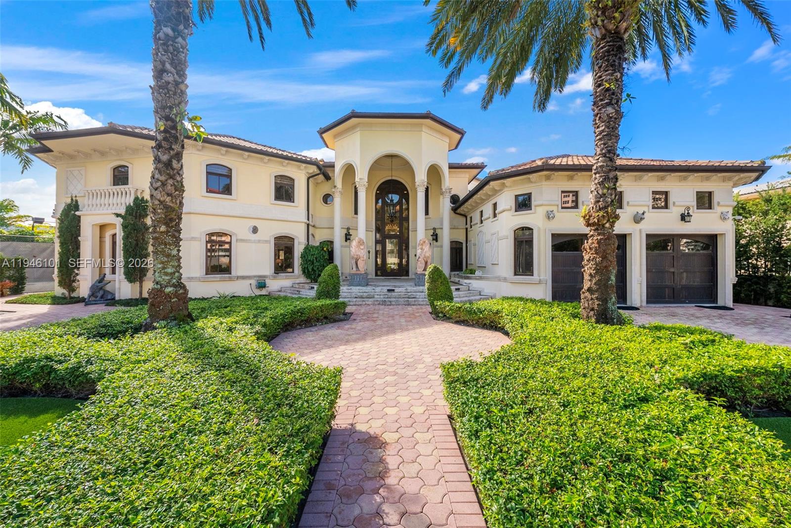 GOLDEN BEACH SEC F - Residential