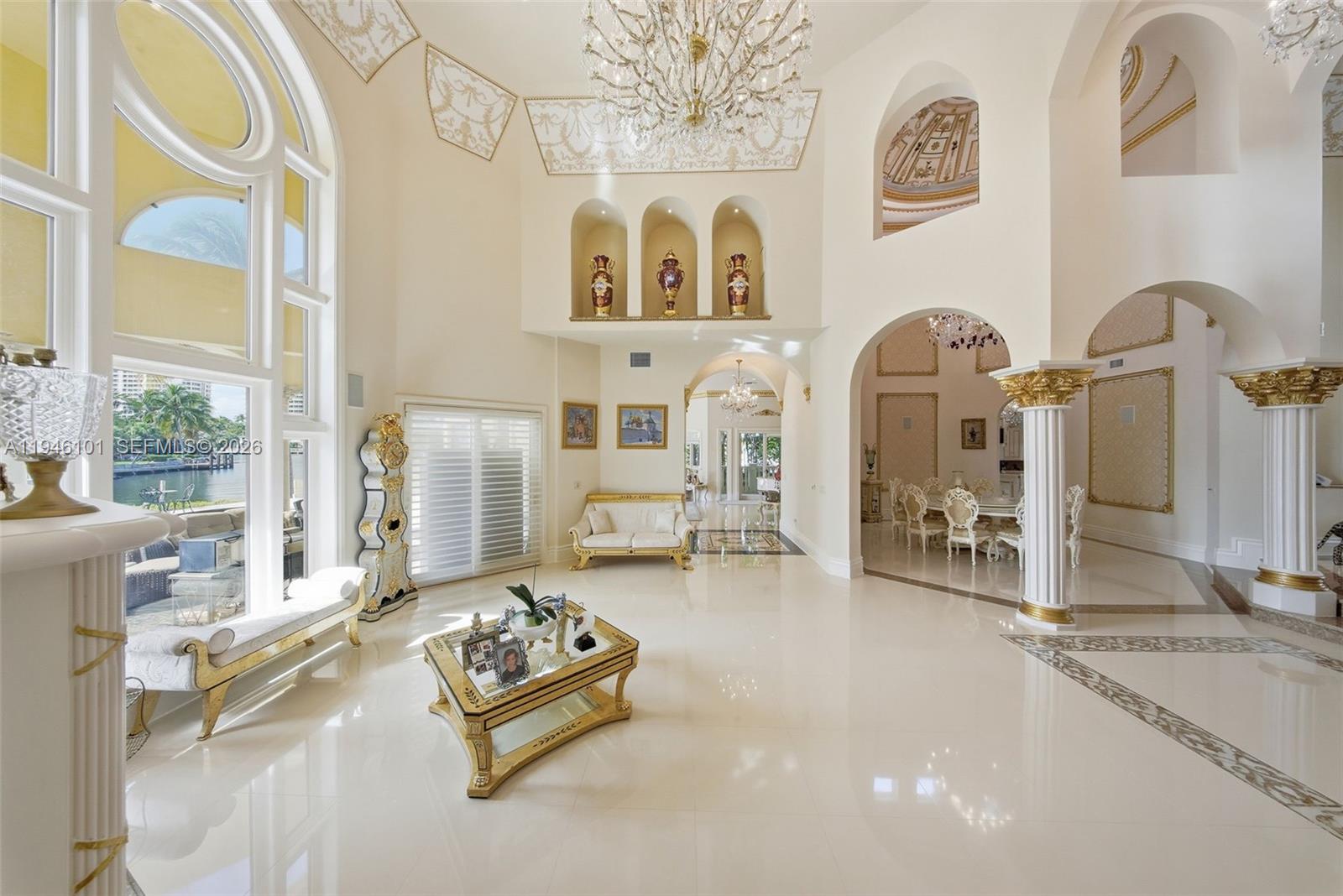 GOLDEN BEACH SEC F - Residential