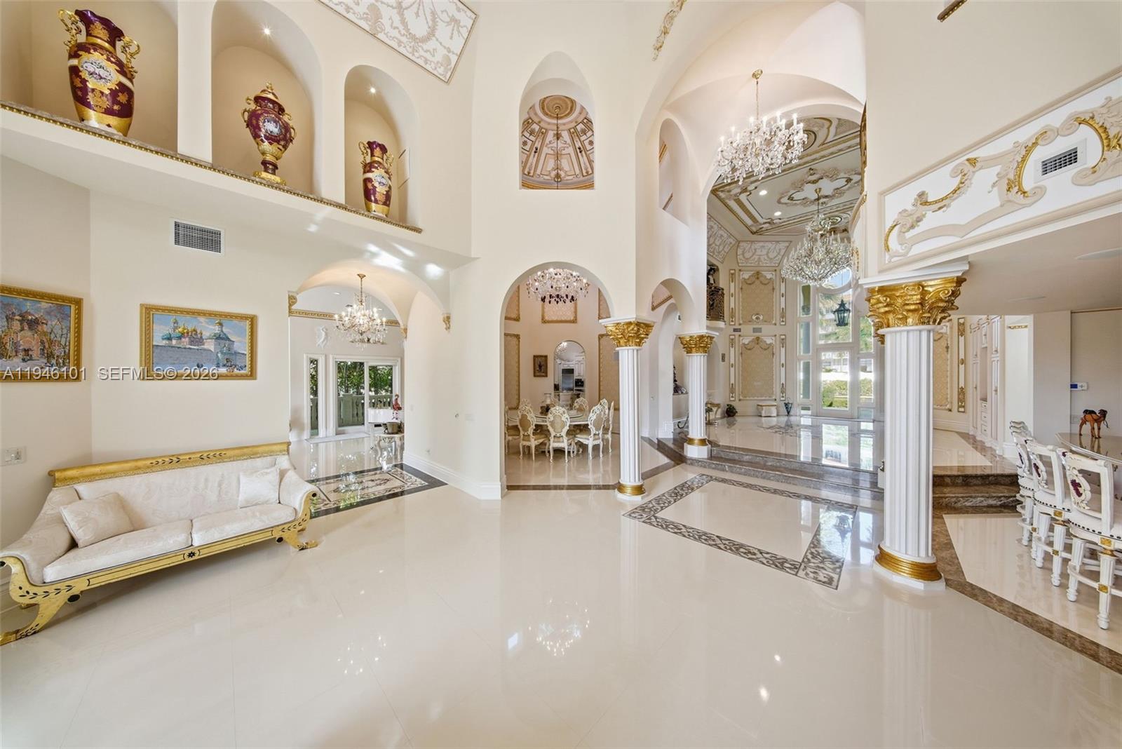 GOLDEN BEACH SEC F - Residential