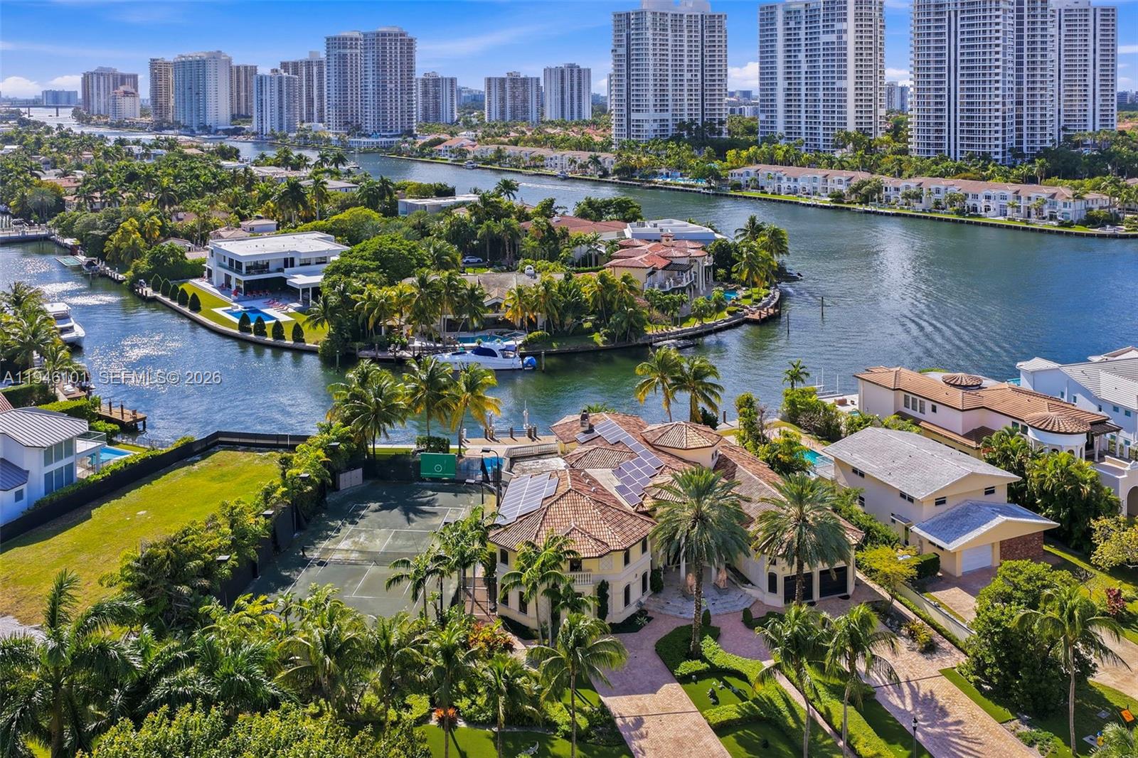 GOLDEN BEACH SEC F - Residential