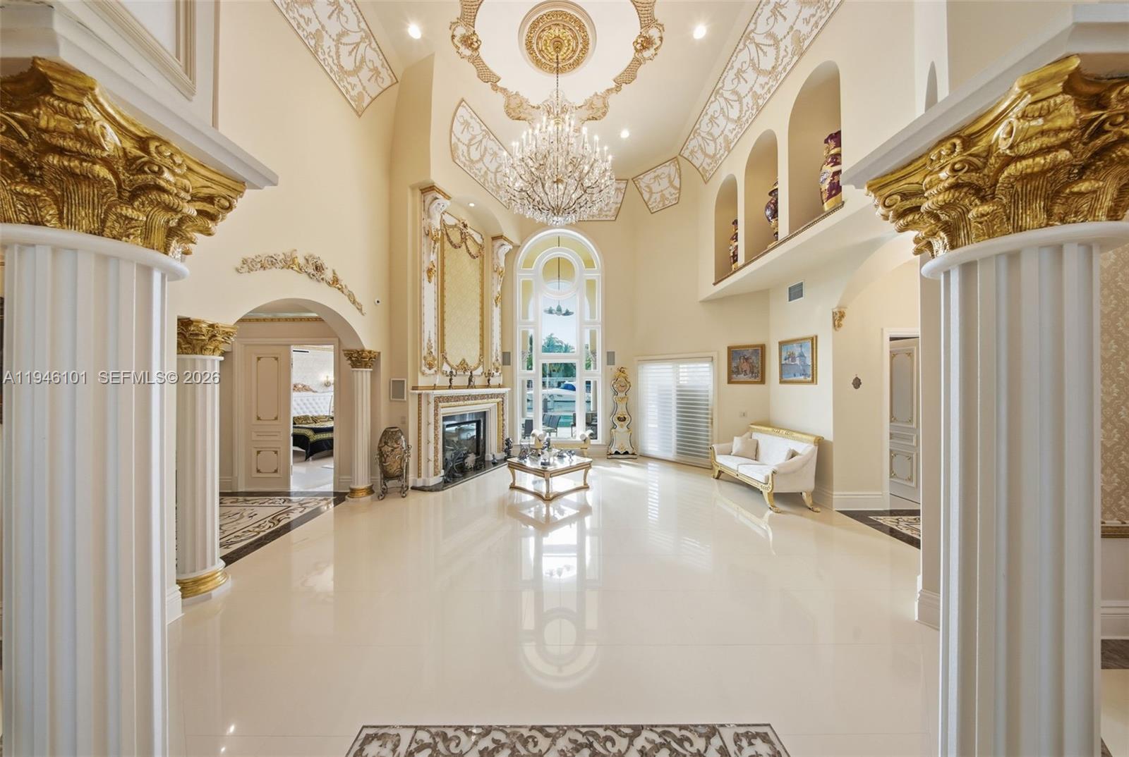 GOLDEN BEACH SEC F - Residential