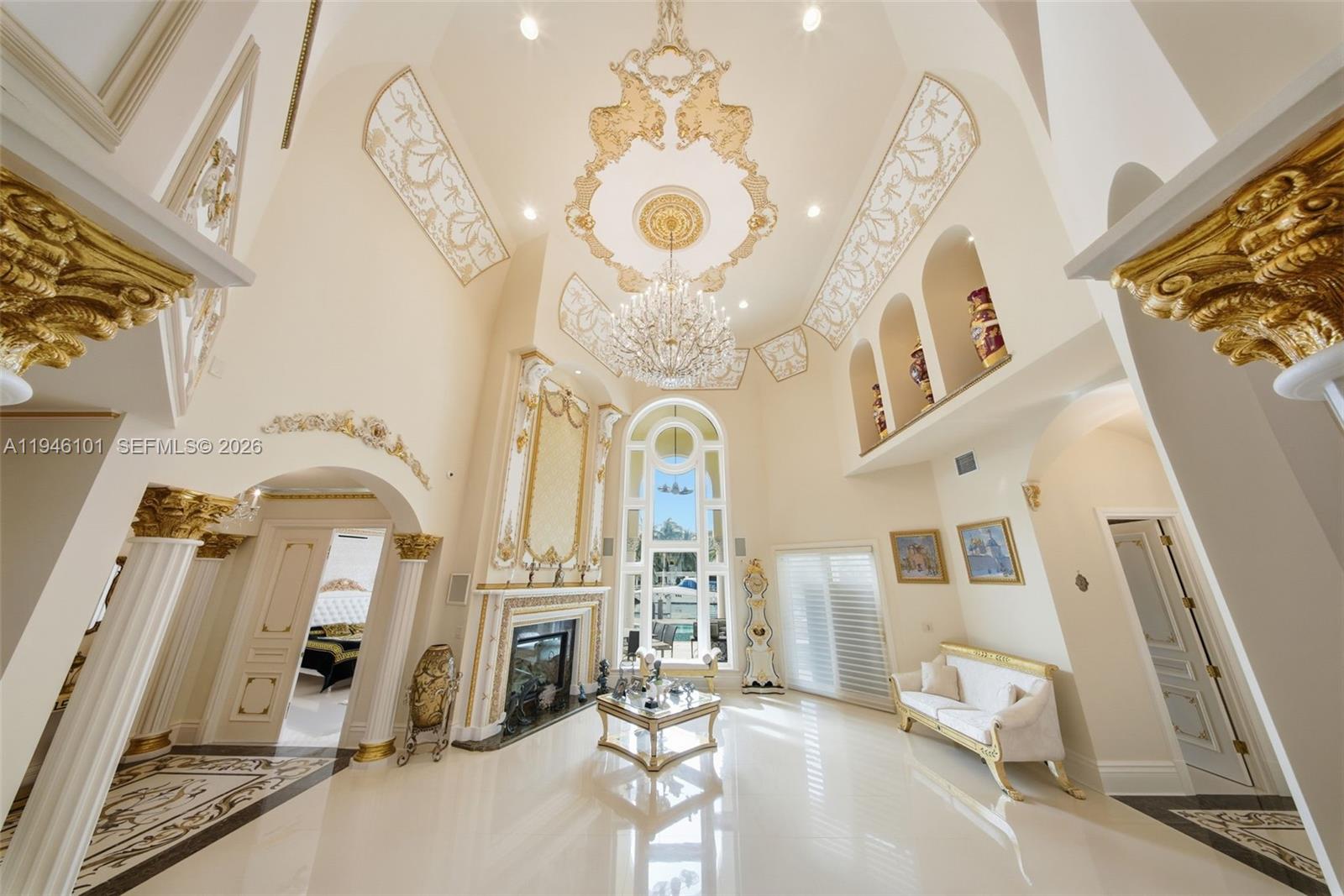 GOLDEN BEACH SEC F - Residential