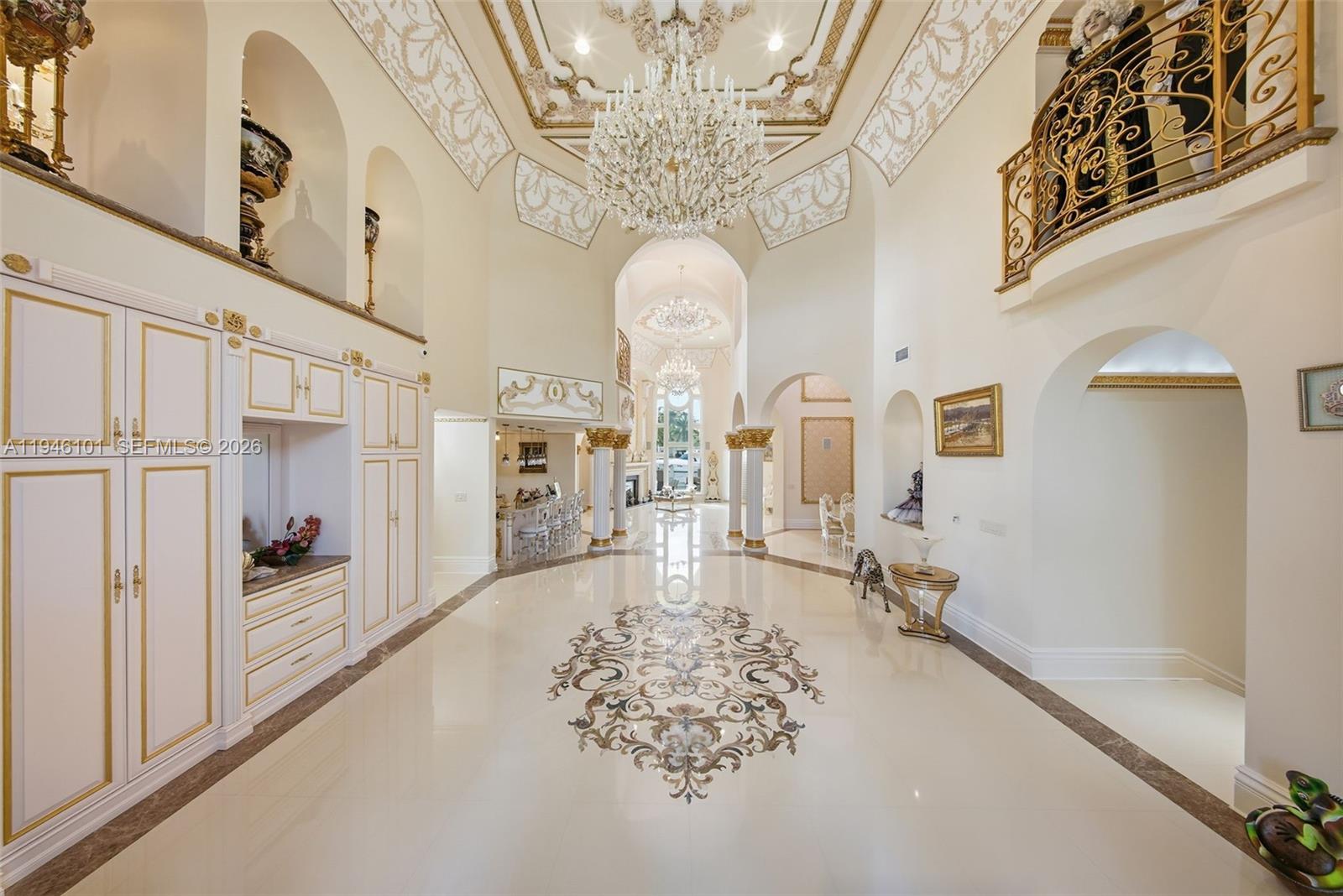 GOLDEN BEACH SEC F - Residential