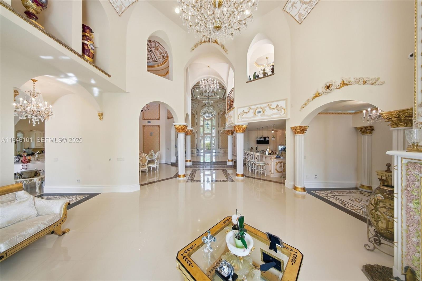 GOLDEN BEACH SEC F - Residential