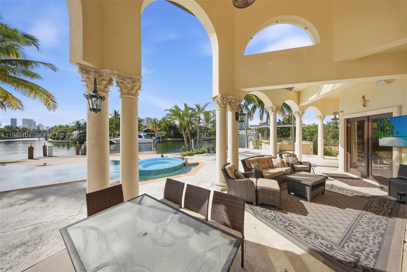 GOLDEN BEACH SEC F - Residential