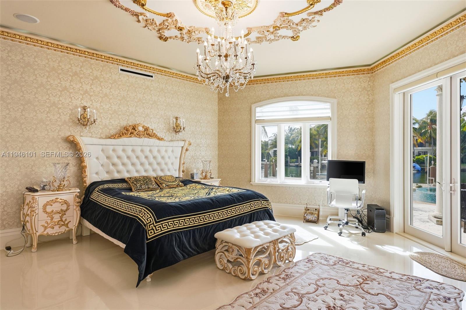 GOLDEN BEACH SEC F - Residential