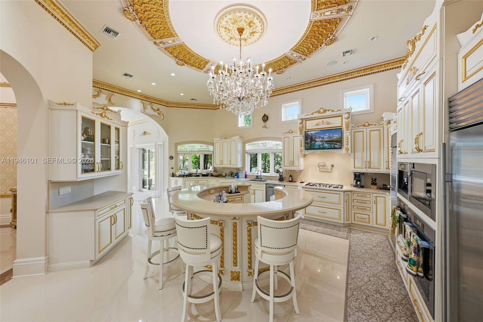 GOLDEN BEACH SEC F - Residential