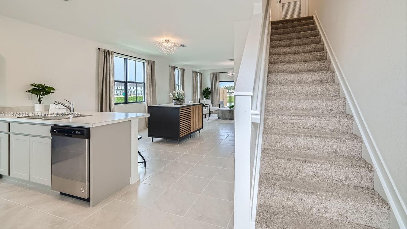 Palm Cay - Residential