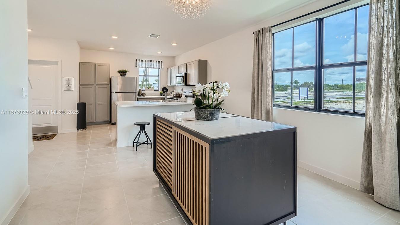 Palm Cay - Residential