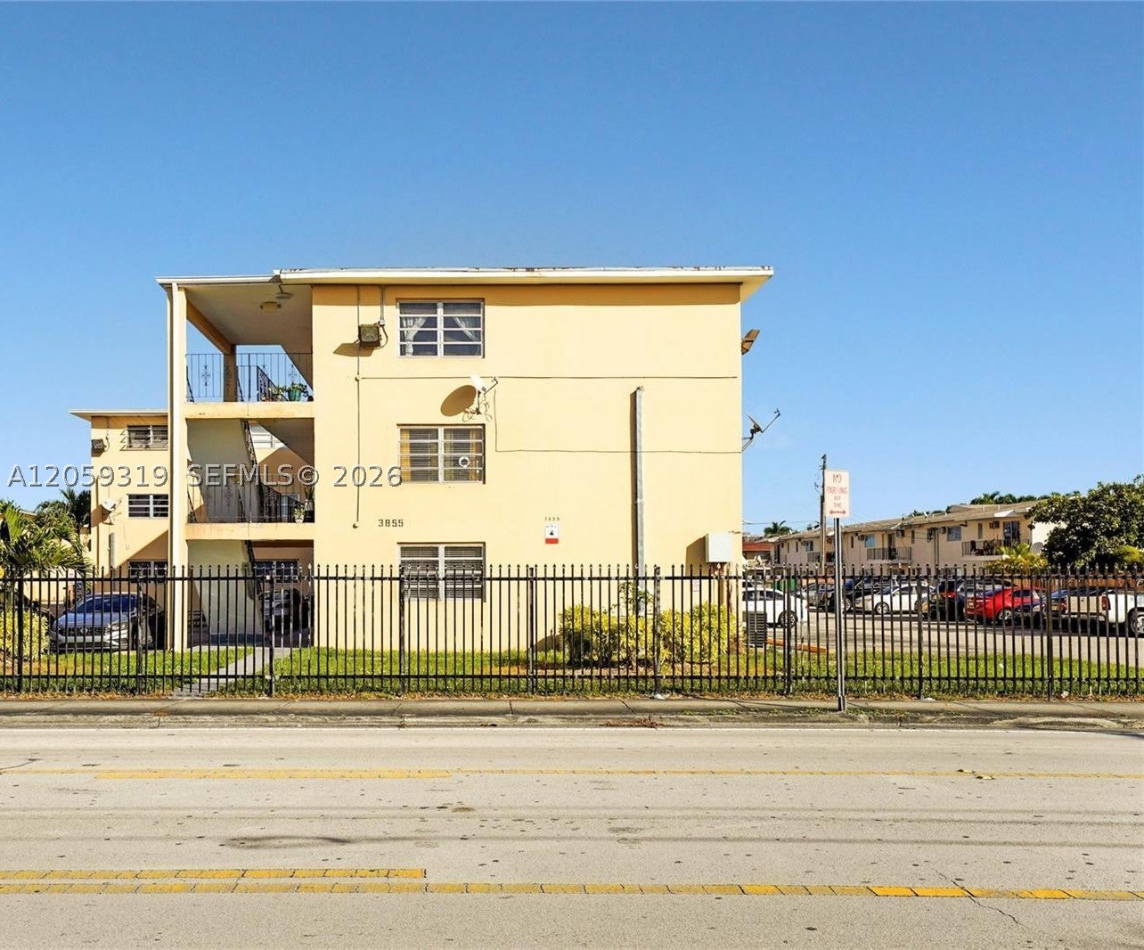 3855 SW 79th Ave