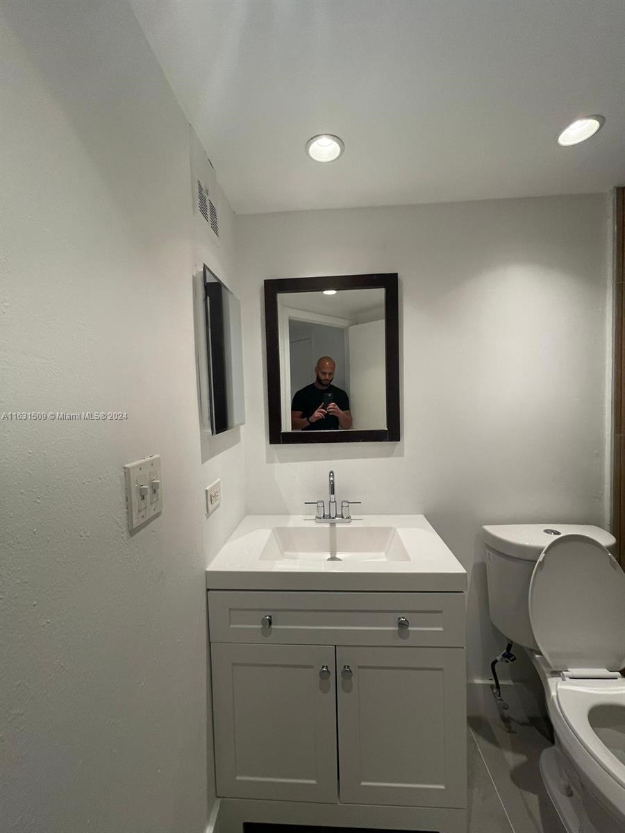 LAS VISTAS AT DORAL CONDO - Residential Lease