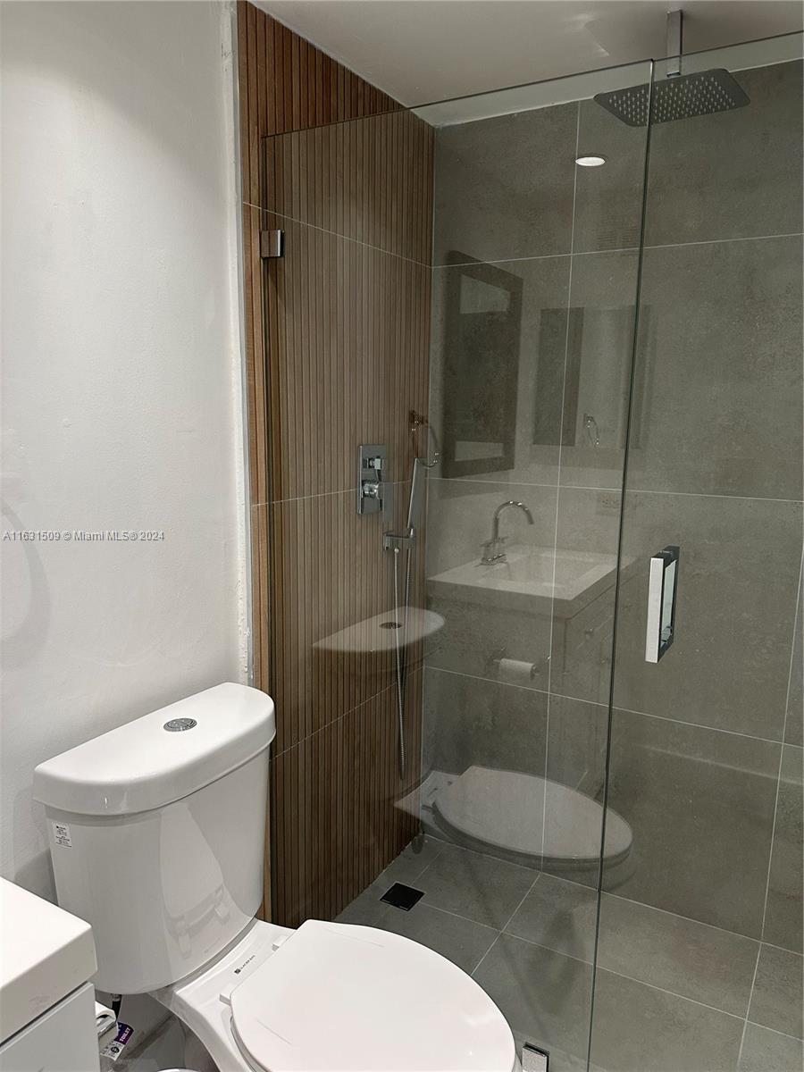 LAS VISTAS AT DORAL CONDO - Residential Lease