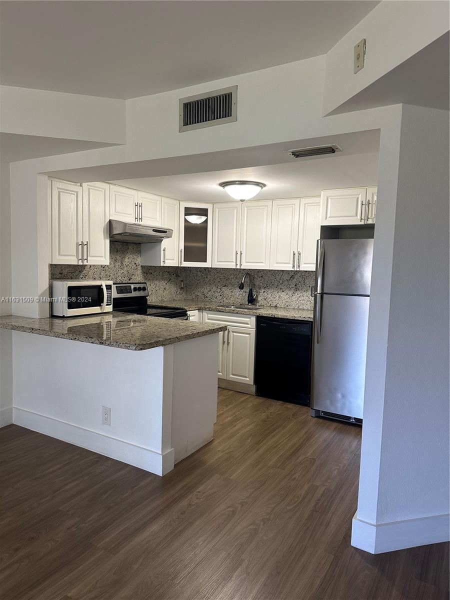 LAS VISTAS AT DORAL CONDO - Residential Lease