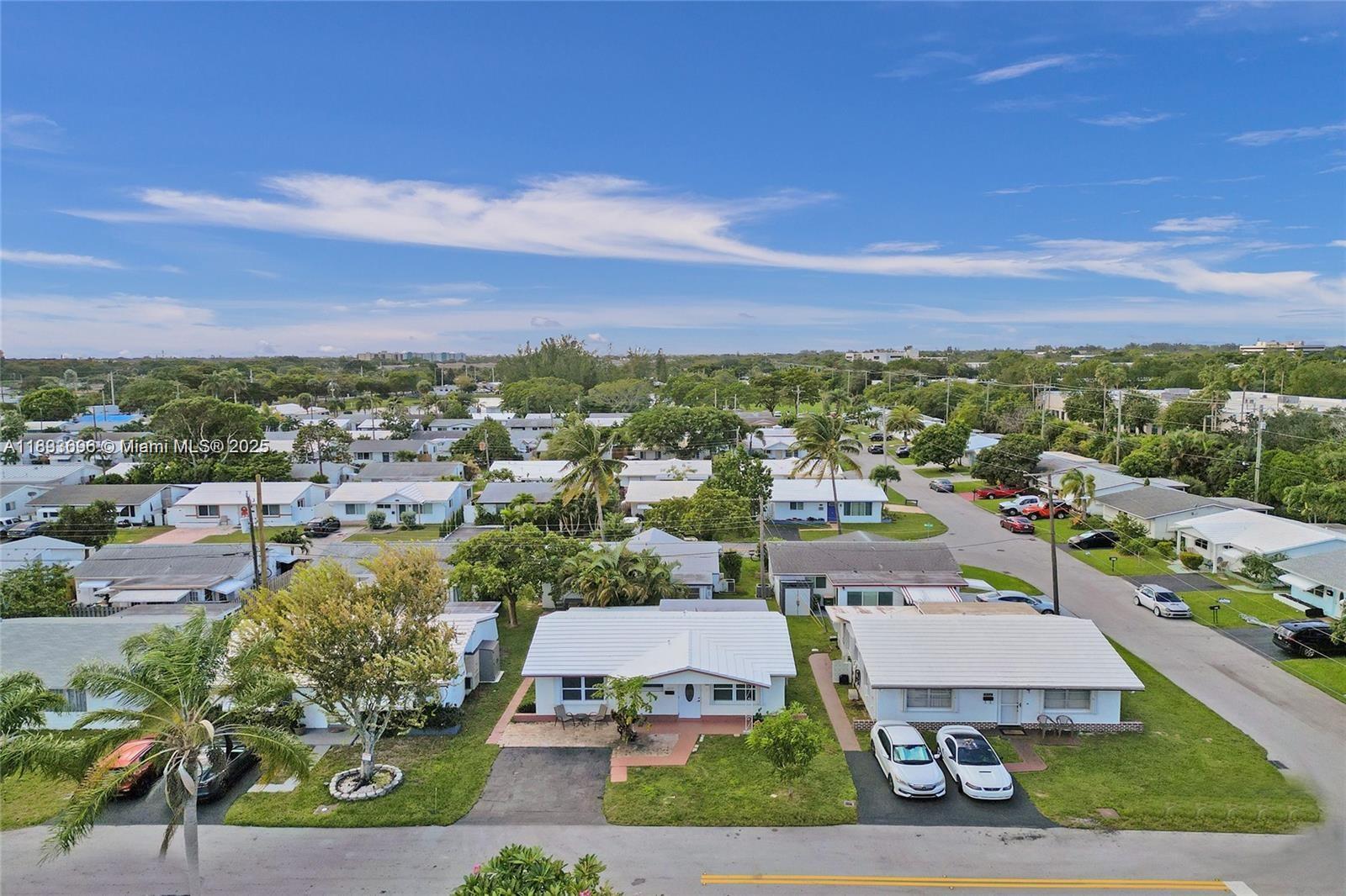 TAMARAC LAKES - Residential