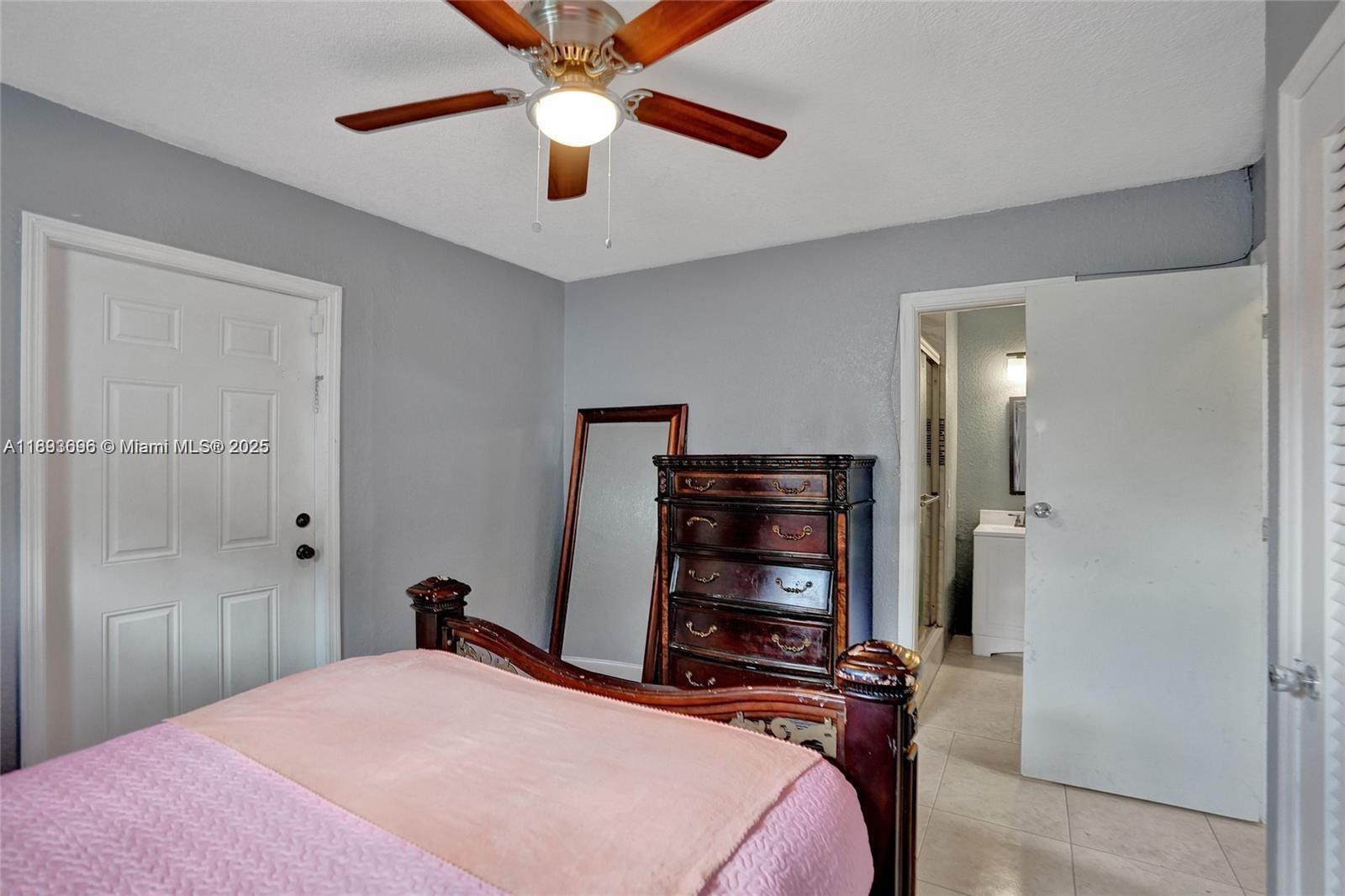 TAMARAC LAKES - Residential