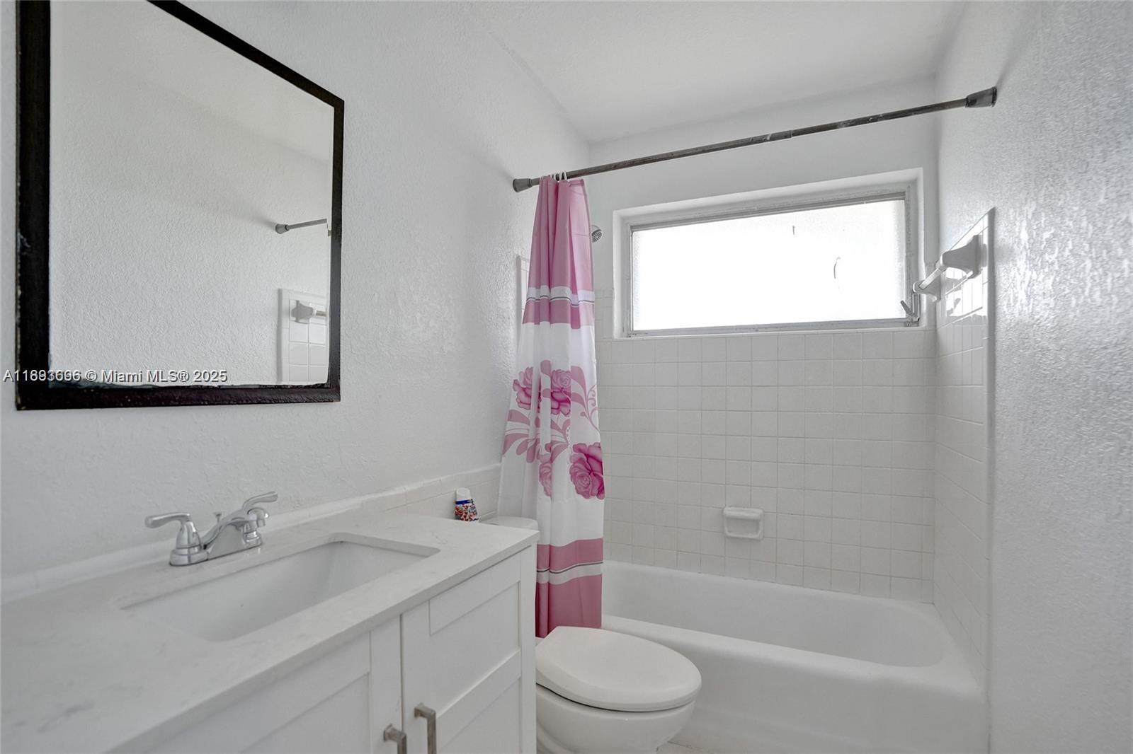 TAMARAC LAKES - Residential