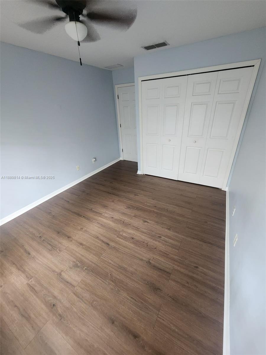 LAS PALMAS - Residential Lease