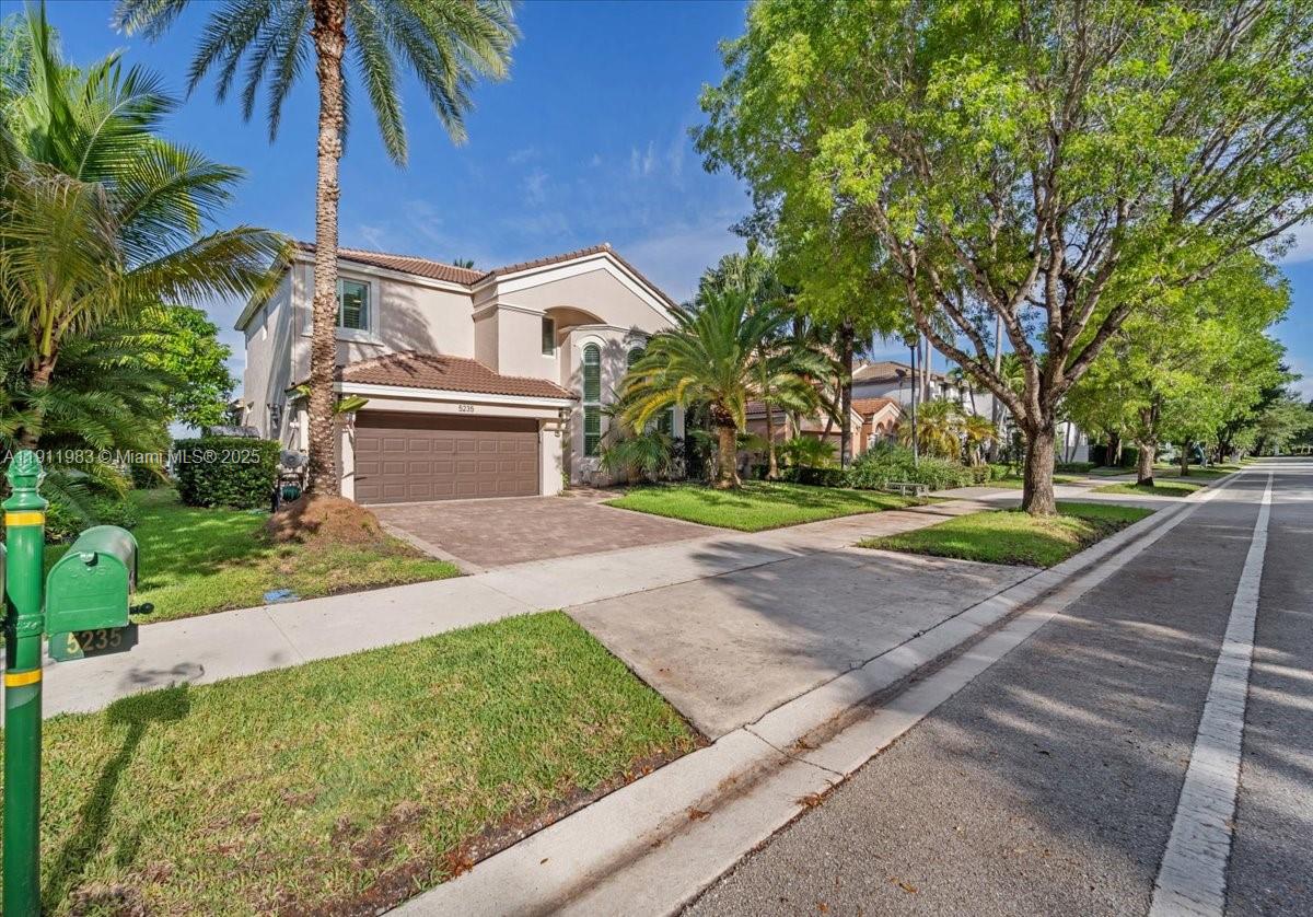 RIVIERA ISLES I - Residential Lease